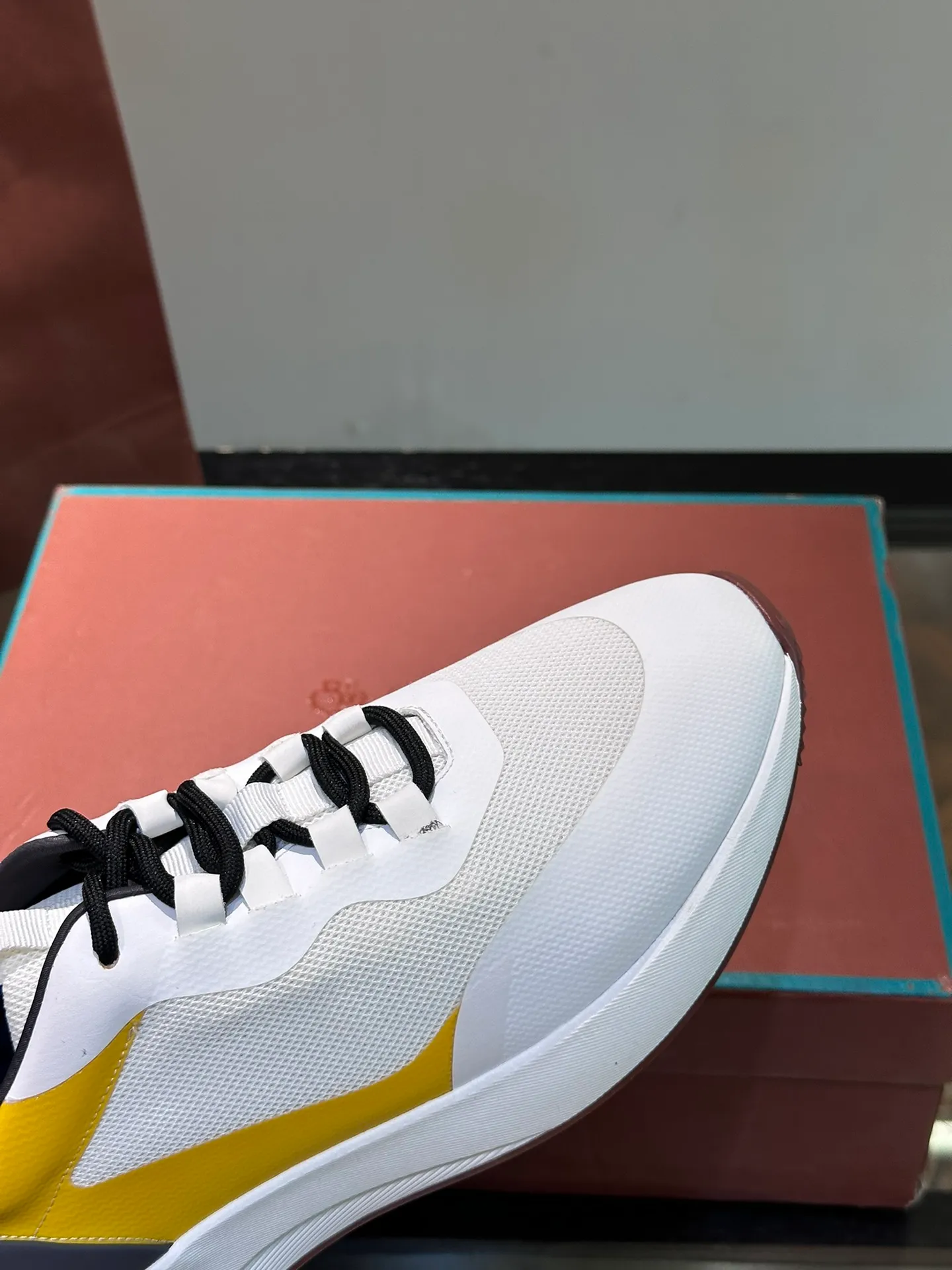 Factory price: 540💰Loro men's shoes💰iana niche Loro classic jogging shoes, men's lace-up casual shoes and sneakers, high-quality lightweight and comfortable fabrics, suitable for outdoor leisure, the color scheme is young and energetic, and it looks great with sportswear or casual suits! Size: 39-45 (46 customized)